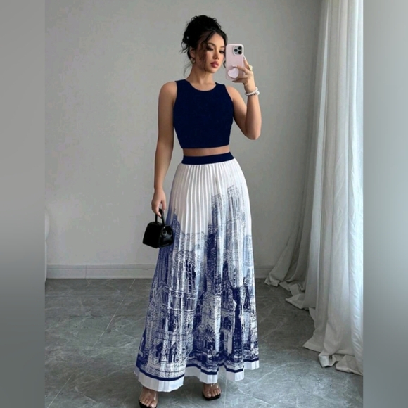 Women 2 Pieces Set: Solid Color Cropped Tank Top And Architecture Print Pleated - Picture 2 of 6